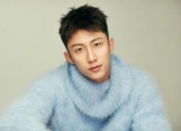 黄景瑜吃瓜娱乐,瓜田李下，娱乐界的“吃瓜达人”