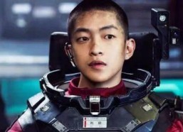 娱乐圈吃瓜屈楚萧,娱乐圈吃瓜风云中的焦点人物