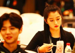 鹿晗关晓彤娱乐圈吃瓜,揭秘明星恋情背后的真相