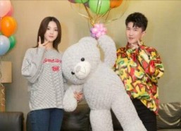 娱乐圈扒爷吃瓜,吃瓜群众背后的真相大起底