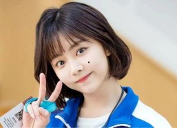 娱乐吃瓜谭松韵,娱乐圈的“吃瓜”达人，揭秘明星幕后故事